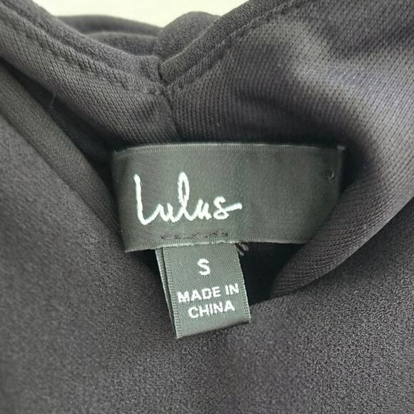 Women’s black Lulus brand dress - Picture 3 of 6